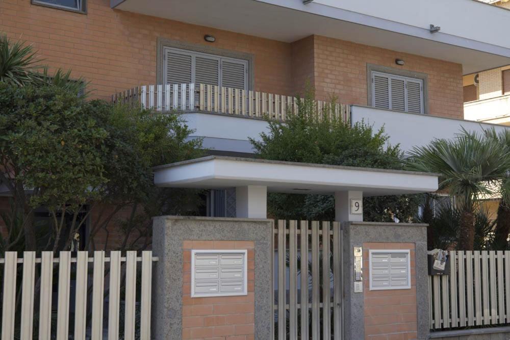 شقة Rosa'S House Rome Airport فيوميتشينو المظهر الخارجي الصورة